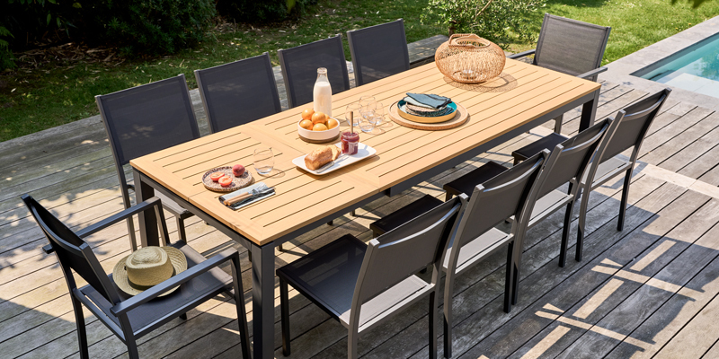 Table de jardin extensible aluminium et bois