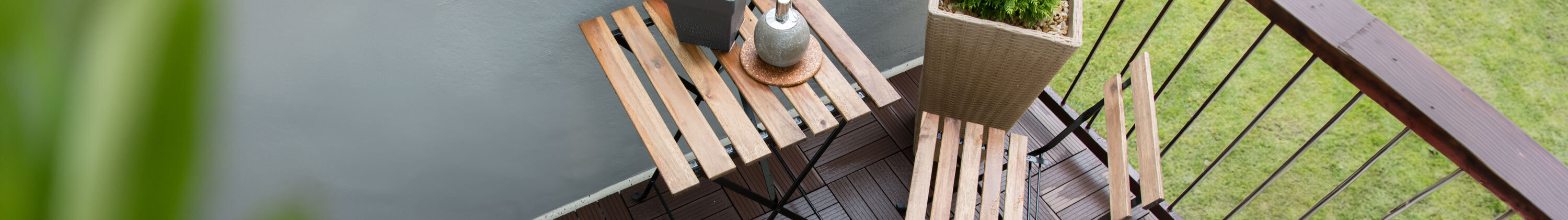 table et chaises balcon