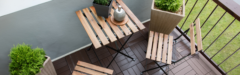 table et chaises balcon